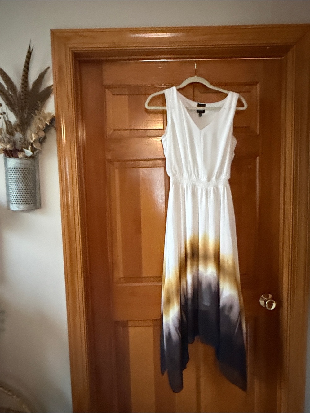 Simply Vera Vera Wang White High-Low Maxi Dress with Gold and Charcoal Ombre